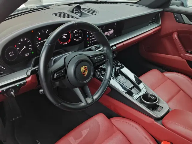 Porsche 911 — Фото автомобиля 4