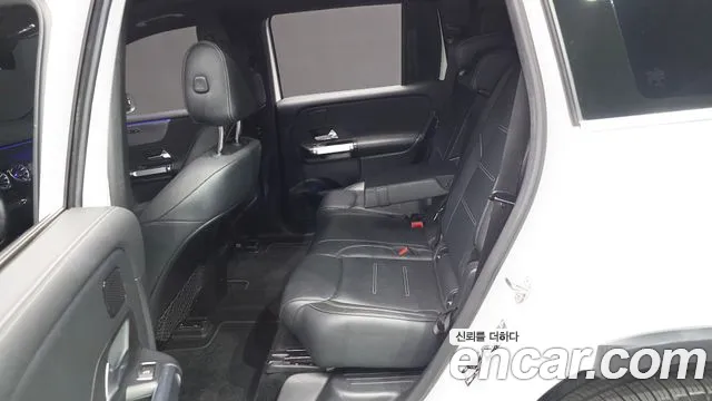 Mercedes-Benz EQB — Фото автомобиля 11