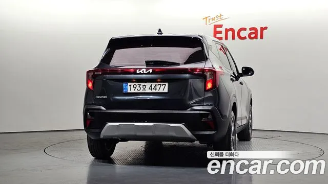 Kia Seltos — Фото автомобиля 4