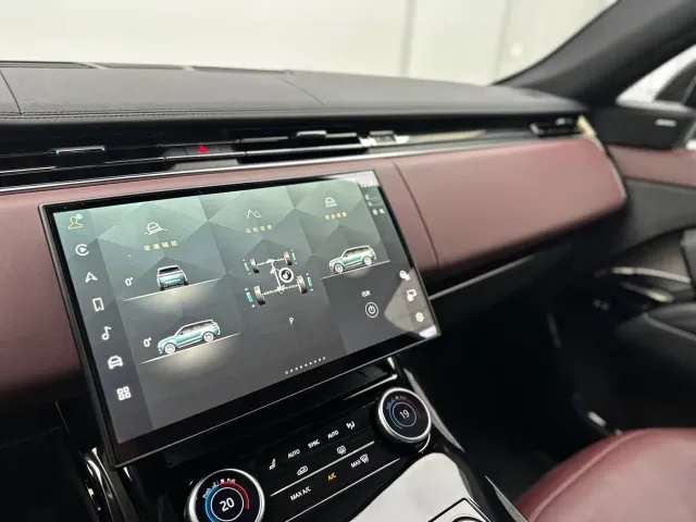 Land Rover Range Rover Sport — Фото автомобиля 24