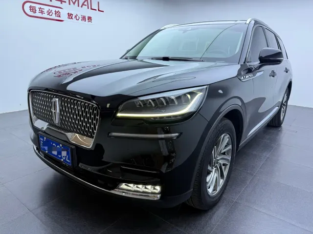 Фотография автомобиля — Lincoln Aviator