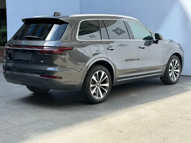 Li Auto ONE — Фото автомобиля 20