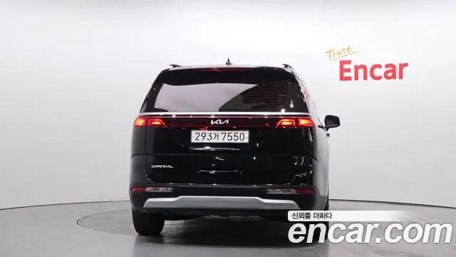 Kia Canival Carnival 4 поколение Дизель 9 мест Prestige — Фото автомобиля 4