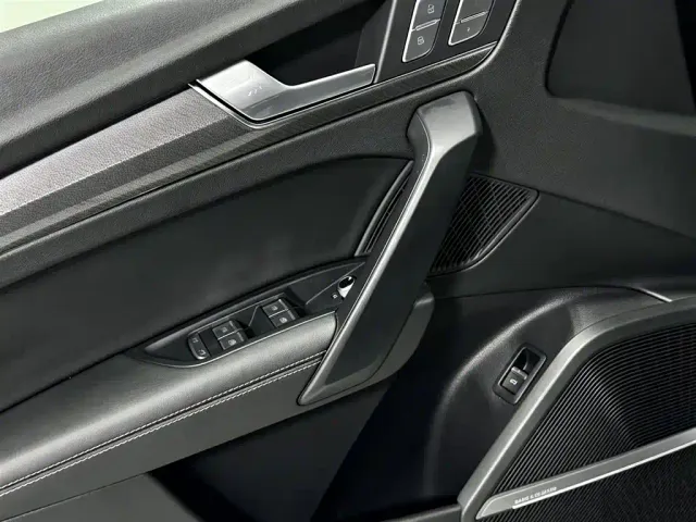 Audi Q5L — Фото автомобиля 13