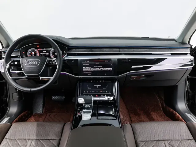 Audi A8 — Фото автомобиля 15