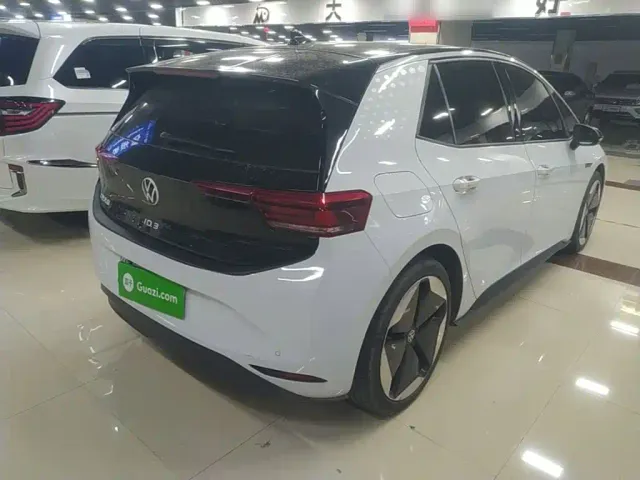Volkswagen ID.3 — Фото автомобиля 6