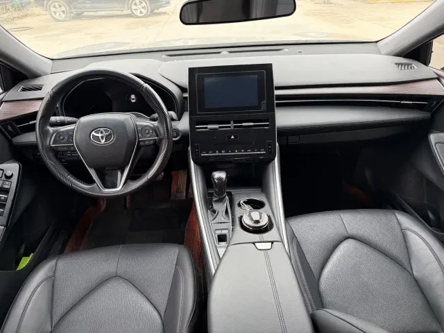 Toyota Avalon — Фото автомобиля 5