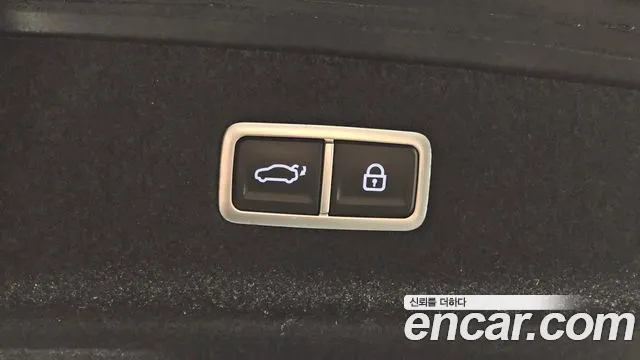 Genesis G90 Бензин 3.5 турбо AWD — Фото автомобиля 30