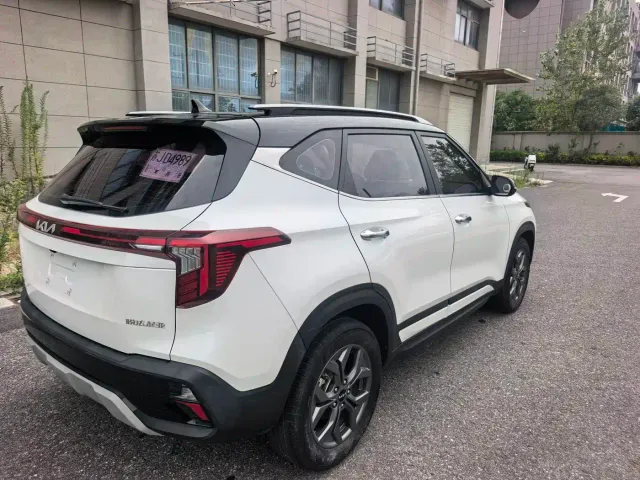 Kia Seltos — Фото автомобиля 6