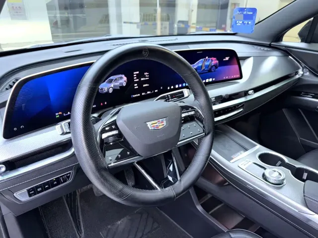 Cadillac XT5 — Фото автомобиля 9