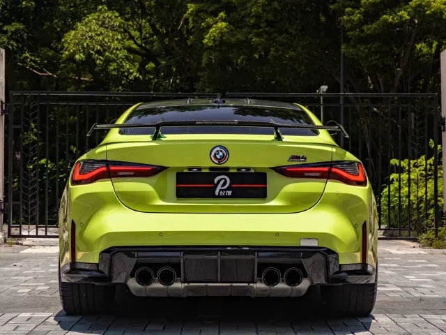 BMW M4 — Фото автомобиля 5