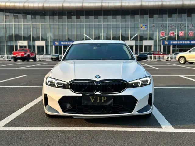 BMW 3 Series — Фото автомобиля 3