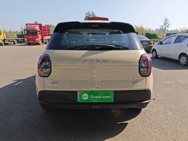 GAC Aion UT — Фото автомобиля 5