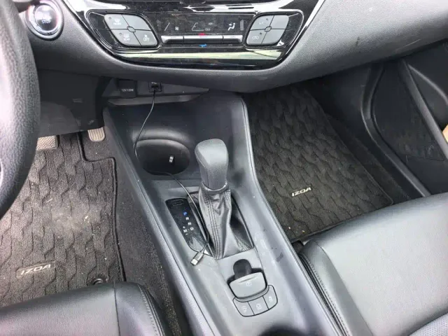 Toyota IZOA — Фото автомобиля 15