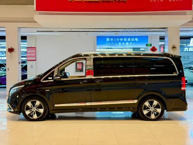 Mercedes-Benz V-Class — Фото автомобиля 10