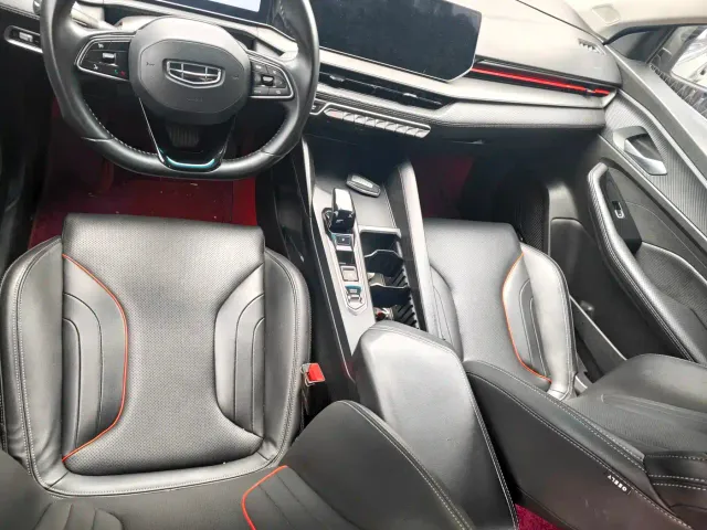 Geely Binrui — Фото автомобиля 6