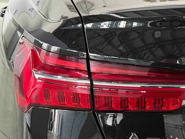 Audi A6L — Фото автомобиля 11