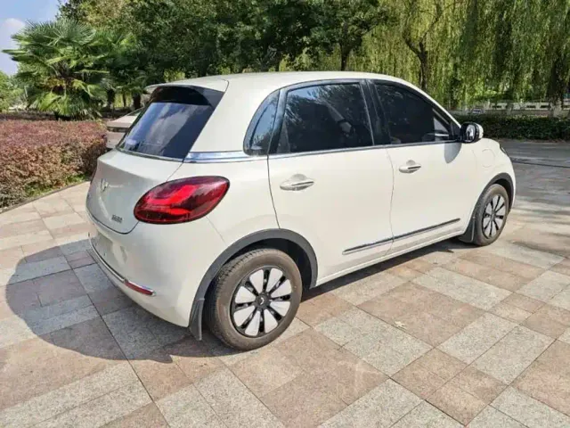 Wuling Bingo — Фото автомобиля 8
