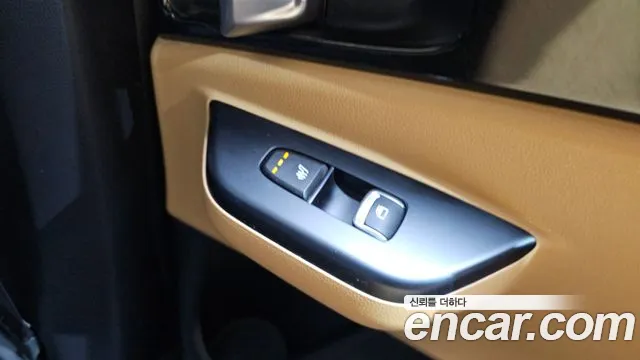 Kia Canival — Фото автомобиля 19