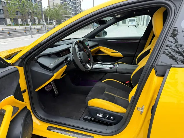 Xiaomi Auto Xiaomi SU7 Ultra 2025 Model Ultra — Фото автомобиля 4