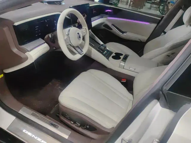 Denza Z9GT — Фото автомобиля 9