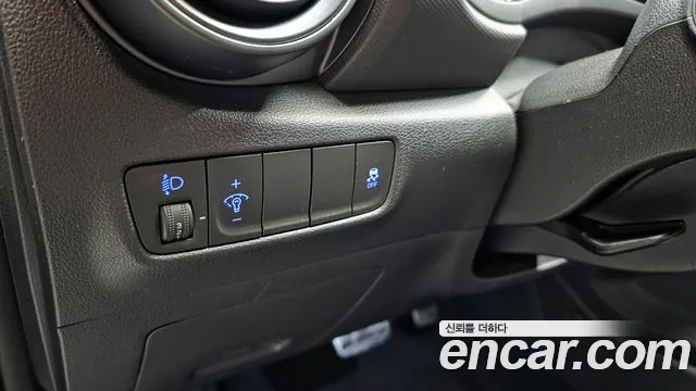 Hyundai Kona — Фото автомобиля 28