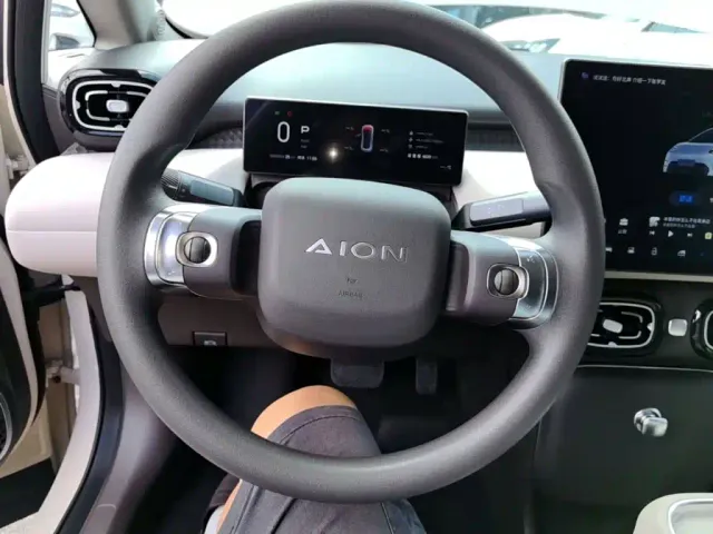 GAC Aion UT — Фото автомобиля 10