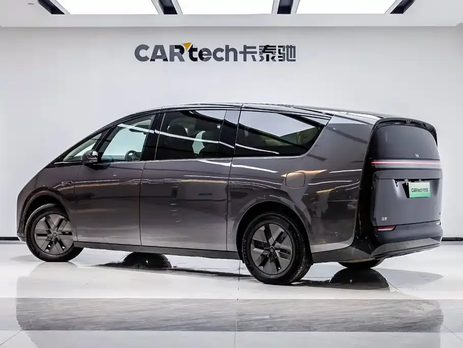 Li Auto Li Auto MEGA 2024 Ultra — Фото автомобиля 5