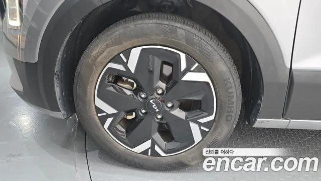 Kia Niro Niro (New) — Фото автомобиля 5