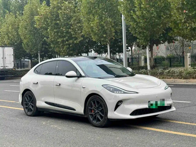 IM Motors LS6 — Фото автомобиля 3