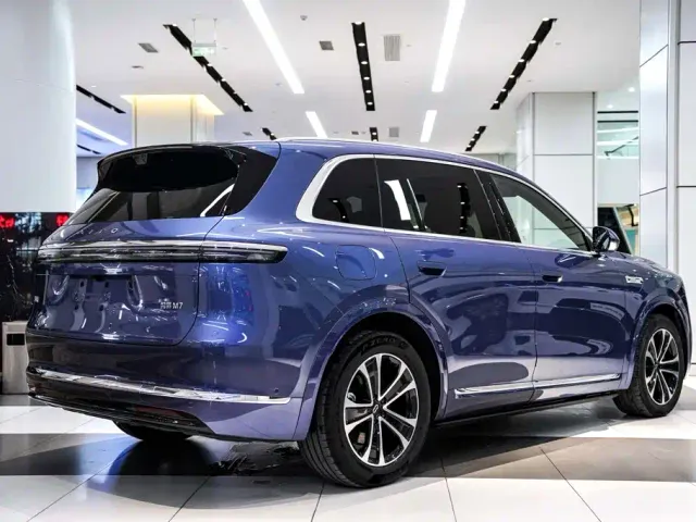 Aito M7 — Фото автомобиля 6