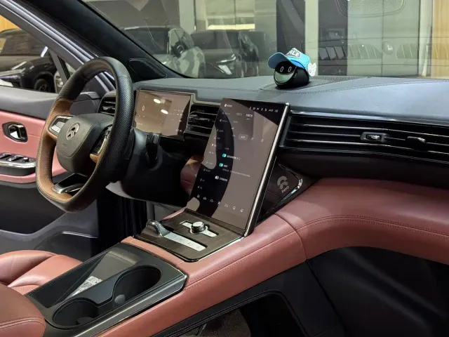 Nio EC6 — Фото автомобиля 18