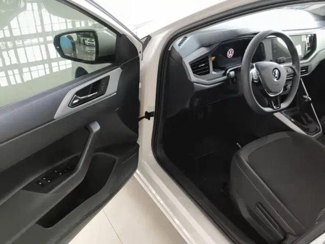 Volkswagen Polo — Фото автомобиля 15