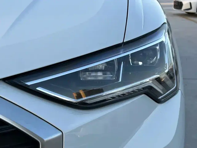 Audi Q3 — Фото автомобиля 4