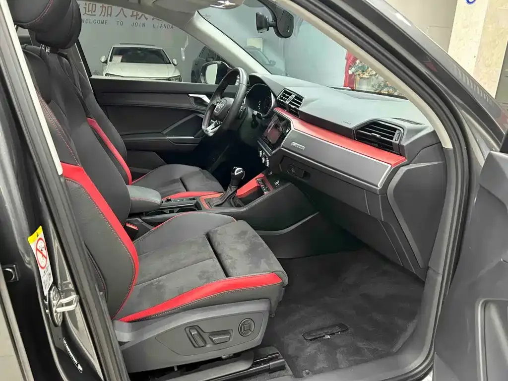 Audi Audi Q3 2023 35 TFSI Fashion Dynamic (1.4T) — Фото автомобиля 17