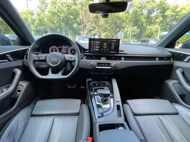 Audi A4L — Фото автомобиля 15
