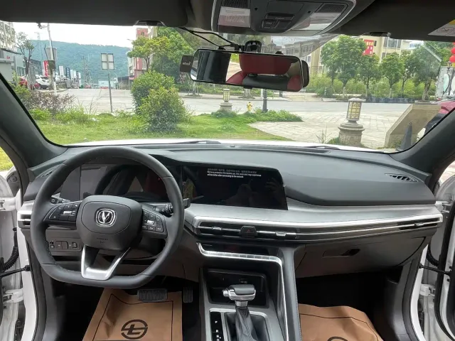 Changan CS35 Plus — Фото автомобиля 6