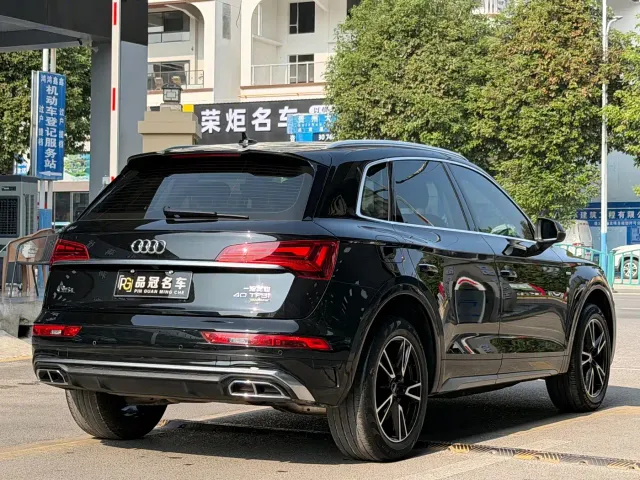 Audi Q5L — Фото автомобиля 9