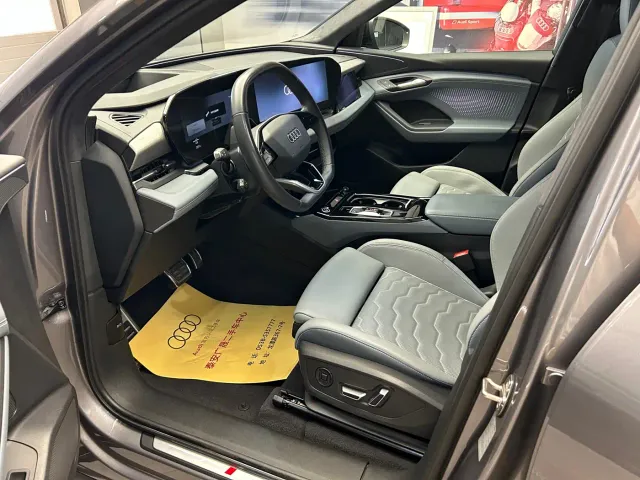 Audi Q6L e-tron — Фото автомобиля 7