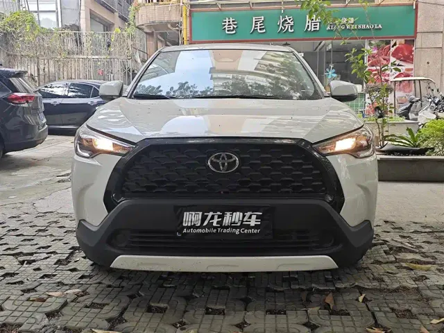 Toyota Corolla Cross — Фото автомобиля 2