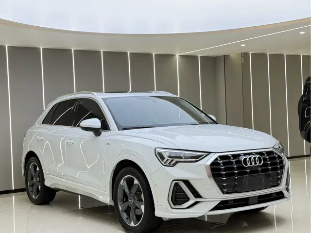 Audi Q3 — Фото автомобиля 3