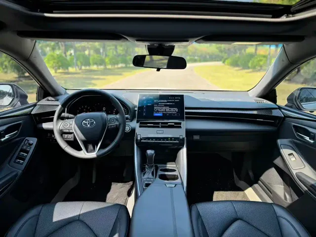Toyota Avalon — Фото автомобиля 10