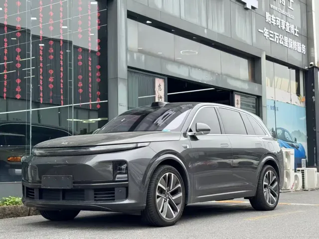 Li Auto L7 — Фото автомобиля 2