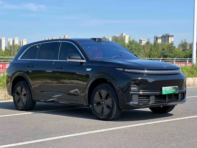 Li Auto L7 — Фото автомобиля 3