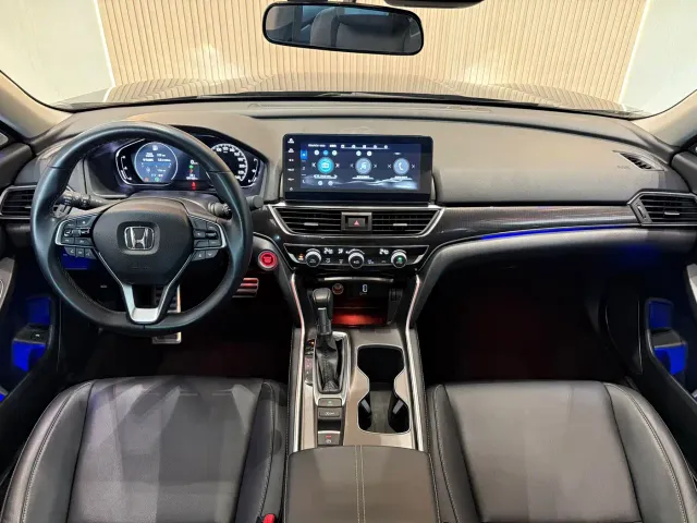 Honda Accord — Фото автомобиля 7