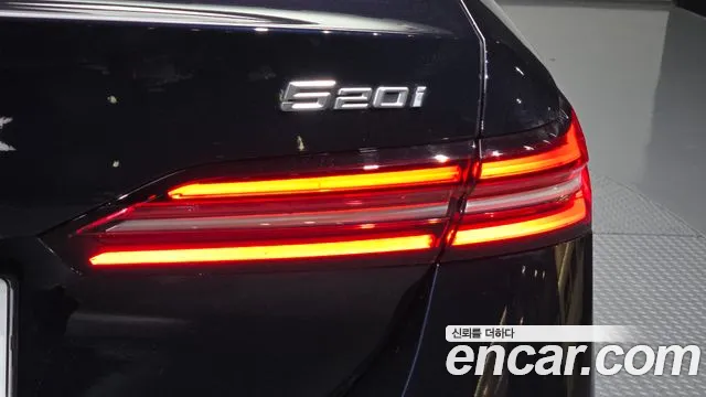 BMW 5 Series G60 — Фото автомобиля 8