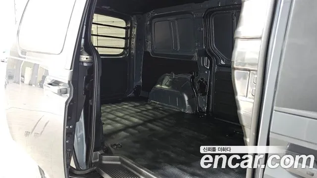 Hyundai Staria Staria Карго 3 места — Фото автомобиля 12