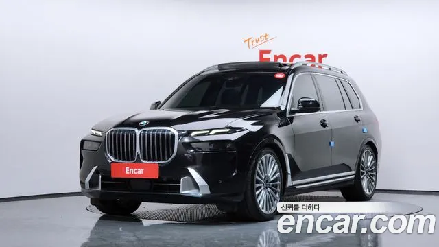 BMW X7 — Фото автомобиля 3