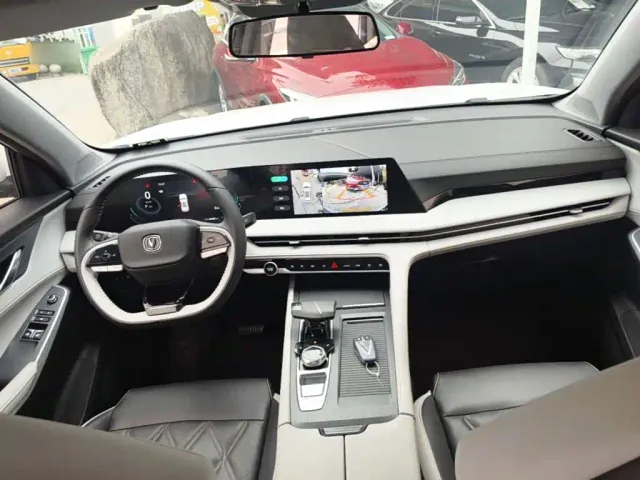Changan CS75 Plus — Фото автомобиля 9