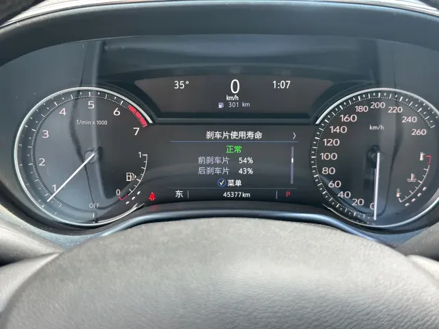 Cadillac CT5 — Фото автомобиля 14